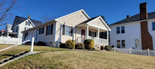 438 W Market St, HARRISONBURG, VA, 22801-2041 | Card Image