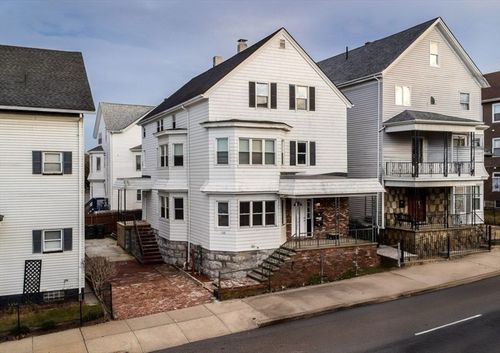522 Broadway, Fall River, MA, 02724-2904 | Card Image