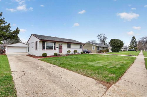 7418 Orion St, Loves Park, IL, 61111-3122 | Card Image