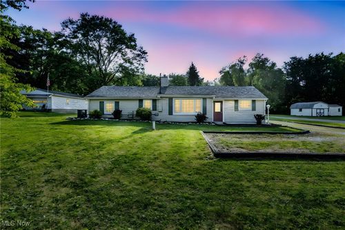 2050 Myersville Rd, Akron, OH, 44312-4944 | Card Image