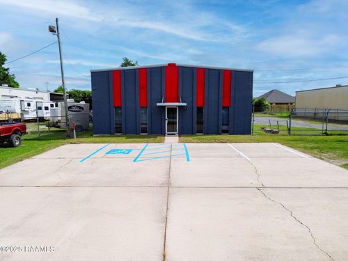 111 Lafferty Dr, Broussard, LA, 70518-3104 | Card Image