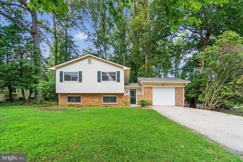 100 Oak Dr, ANNAPOLIS, MD, 21403-4018 | Card Image