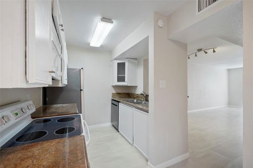 apt-2-17210 Imperial Valley Dr, Houston, TX, 77060-1501 | Card Image