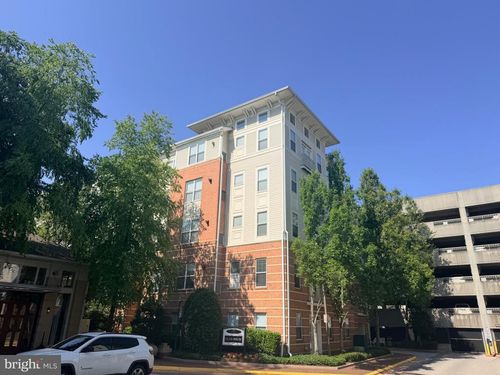 321-9486 Virginia Center Blvd, VIENNA, VA, 22181-4806 | Card Image