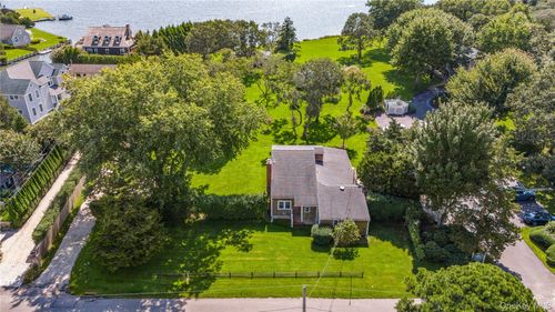 22-70 Middle Pond Road, Southampton, NY, 11968 | Card Image