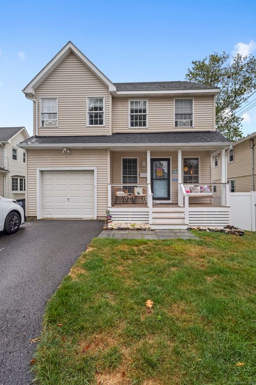 65 Orland St, Milford, CT, 06460-7460 | Card Image