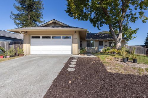 8886 Lancaster Drive, Rohnert Park, CA, 94928 | Card Image