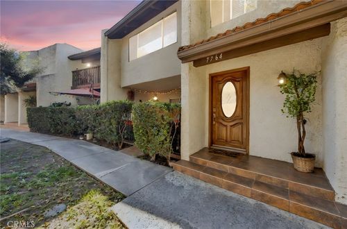 7764 Via Capri, Burbank, CA, 91504-1427 | Card Image