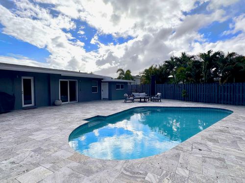 525 Ne 27th St, Wilton Manors, FL, 33334-2022 | Card Image