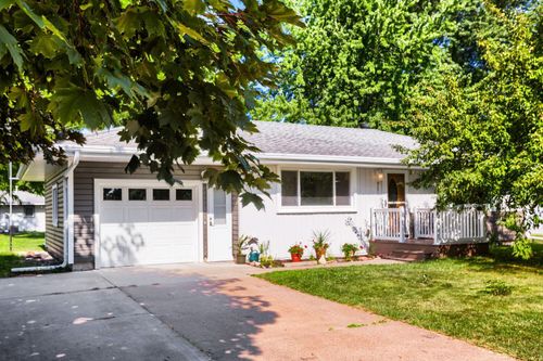 927 Birch St S, Cambridge, MN, 55008-2115 | Card Image