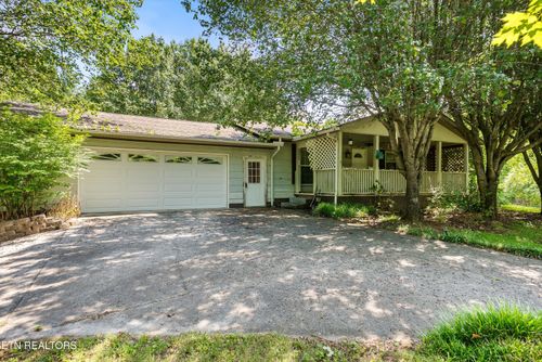 3754 Mutton Hollow Rd, Maryville, TN, 37803-9428 | Card Image
