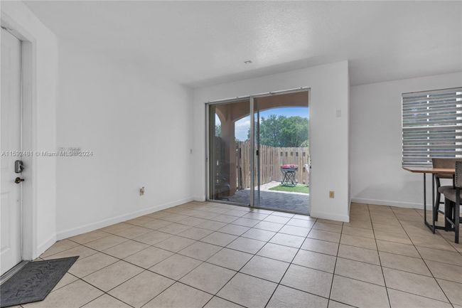 8791 Nw 112th Ct, Townhouse with 3 bedrooms, 2 bathrooms and null parking in Doral FL | Image 34