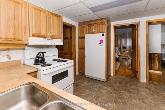 16366 Highway 35, House other with 2 bedrooms, 1 bathrooms and 6 parking in Algonquin Highlands ON | Image 9