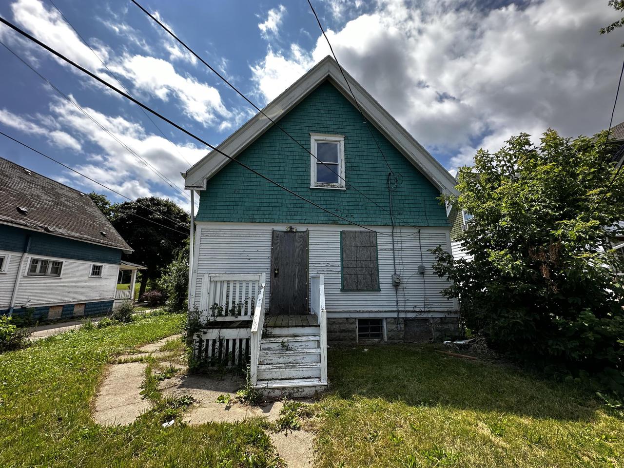 Concordia Ave, Milwaukee, WI 53206