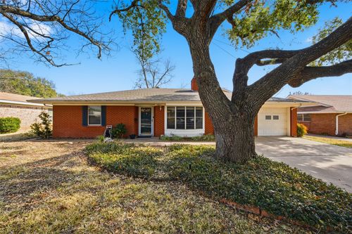 5318 Lake Lindenwood Dr, Waco, TX, 76710-2826 | Card Image