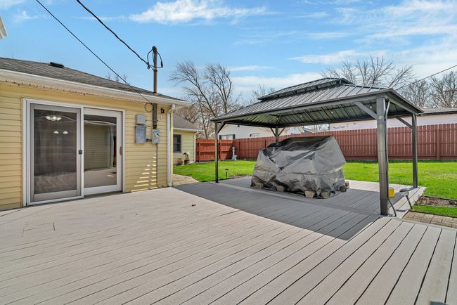 1713 Innercircle Dr, House other with 3 bedrooms, 1 bathrooms and 6 parking in Crest Hill IL | Image 25