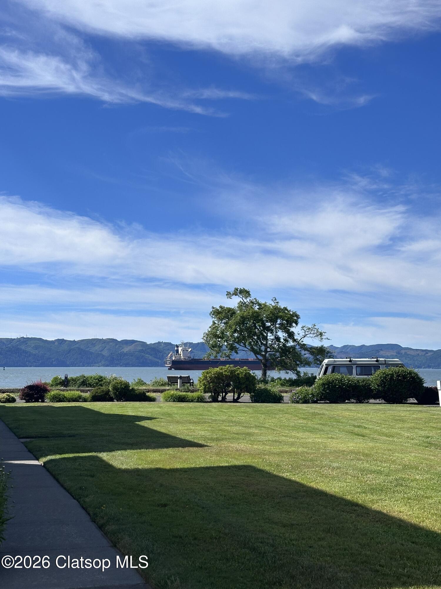 Land in Astoria 3
