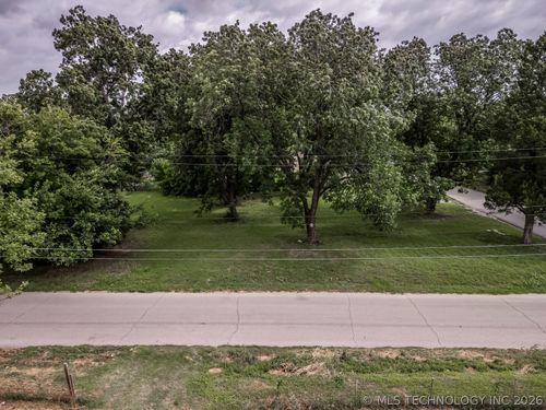 2230 N Columbia Avenue, Tulsa, OK, 74110 | Card Image