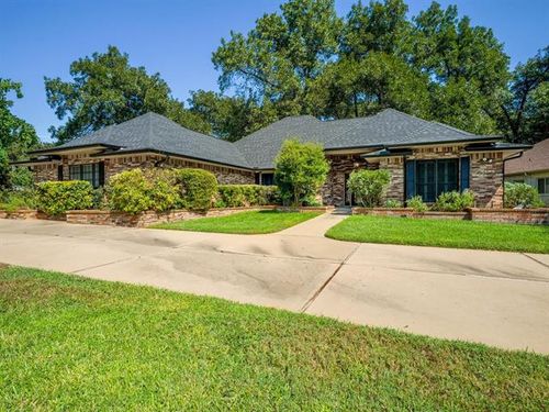 279 Quail Street, Meadowlakes, TX, 78654 | Card Image