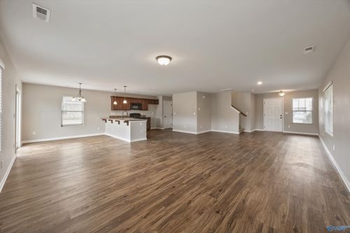119 Winstead Cir, Owens Cross Roads, AL, 35763-7817 | Card Image