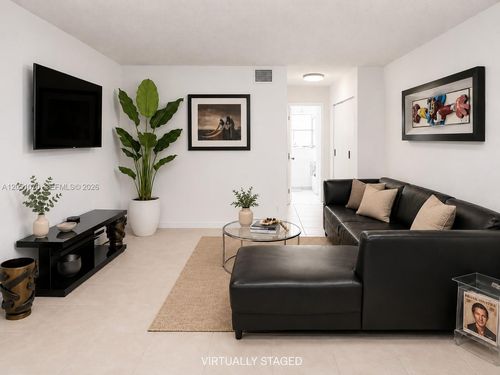 221-500 Ne 2nd St, Dania Beach, FL, 33004-3348 | Card Image