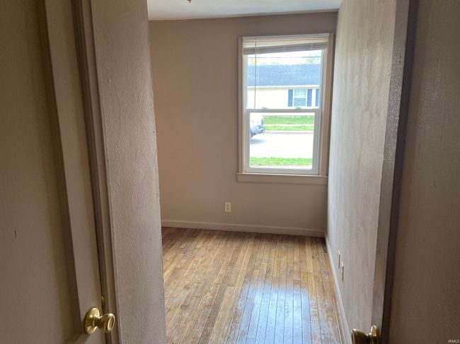 1004 Beale St, House other with 3 bedrooms, 1 bathrooms and null parking in South Bend IN | Image 14