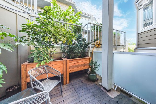 D2 - 1100 W 6 Th Avenue, Townhouse with 2 bedrooms, 2 bathrooms and 1 parking in Vancouver BC | Image 23