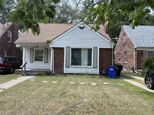 17655 Sunderland Rd, Detroit, MI, 48219-4205 | Card Image