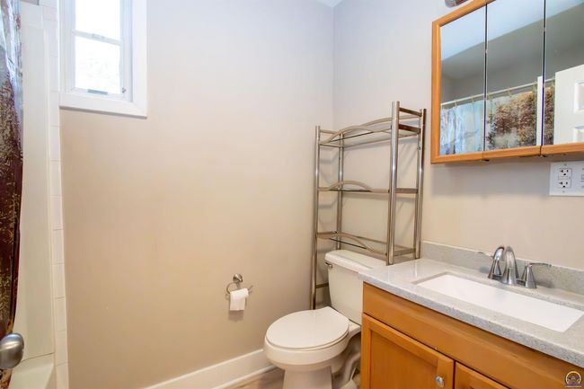 1193 Sw Jewell Ave, House other with 4 bedrooms, 2 bathrooms and null parking in Topeka KS | Image 10