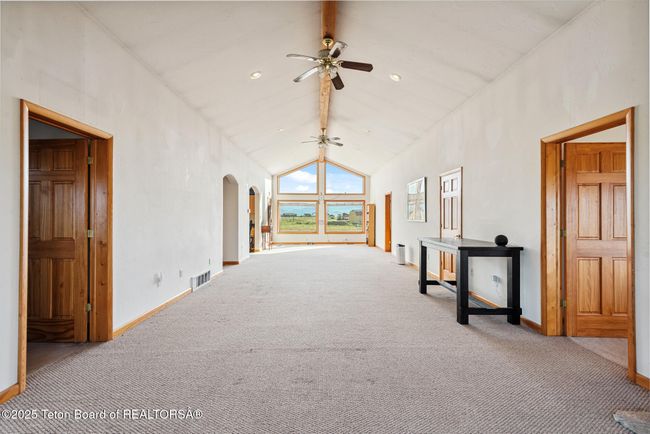 12 Osage Path Trail, House other with 3 bedrooms, 2 bathrooms and null parking in Boulder WY | Image 7