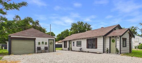 429 S Knight St, Wichita, KS, 67213-2331 | Card Image