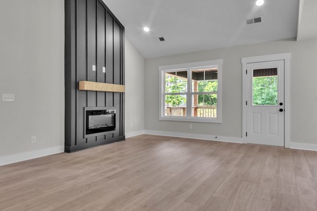 272 Edmondson Ferry Rd, House other with 3 bedrooms, 2 bathrooms and 2 parking in Clarksville TN | Image 14