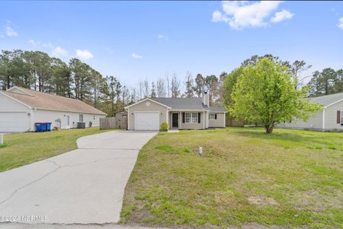 208 Quarterhorse Ln, Jacksonville, NC, 28546-9728 | Card Image