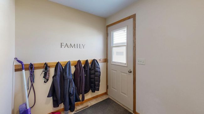 Entryway | Image 18