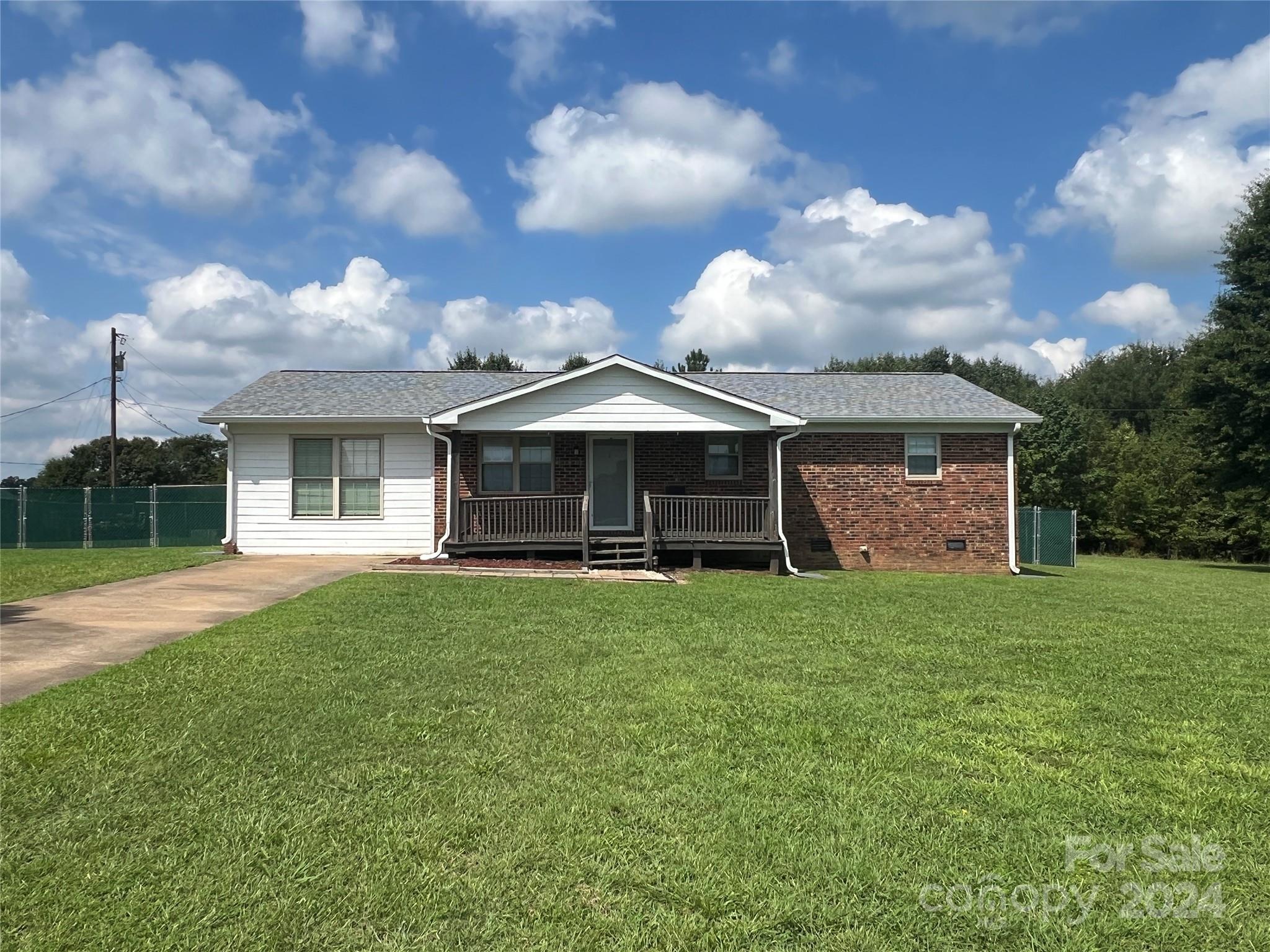 Mccraw Rd, Ellenboro, NC 28040