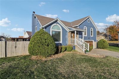 View of front of home featuring a front lawn | Image 3