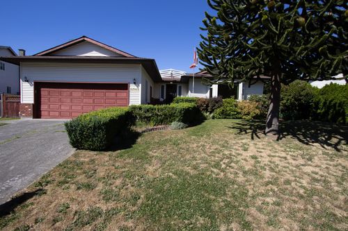 15367 85 Ave, Surrey, BC, V3S2P5 | Card Image