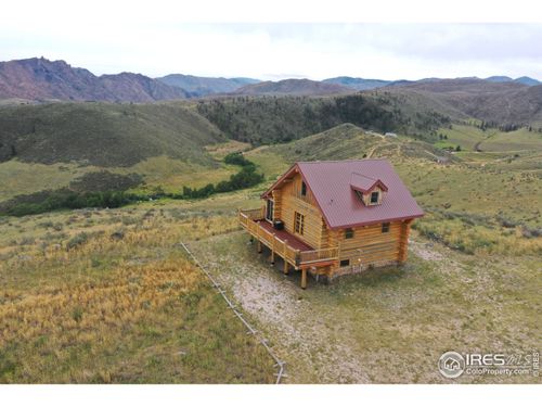 1675 Hewlett Gulch Rd, Livermore, CO, 80536-9511 | Card Image