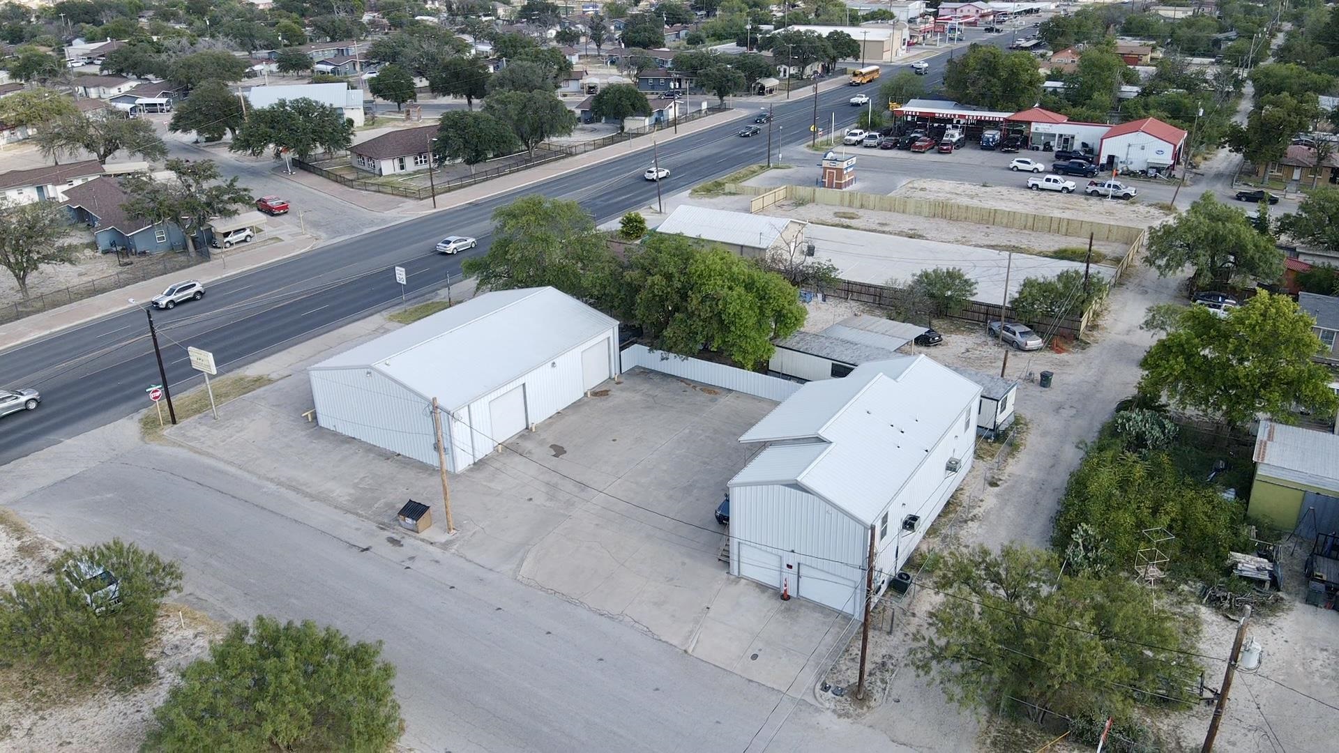 Commercial Sale in Del Rio 3