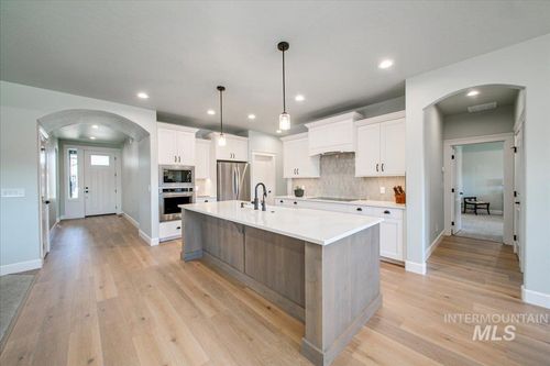 76 S Ziklag Ave, Kuna, ID, 83634-1018 | Card Image
