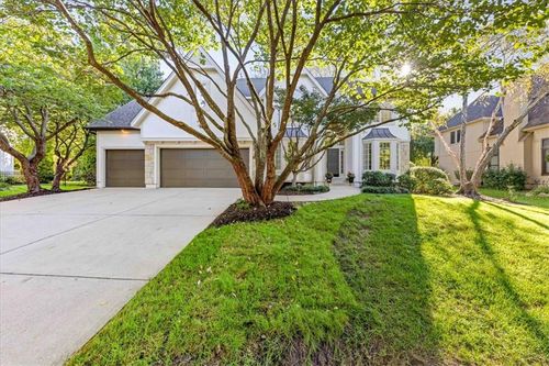 14105 Fontana St, Leawood, KS, 66224-1156 | Card Image