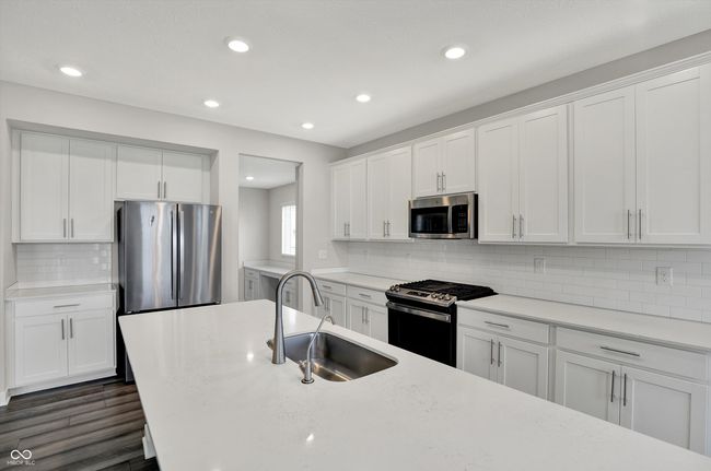 10423 Hamburg Dr, House other with 5 bedrooms, 6 bathrooms and null parking in Fortville IN | Image 25