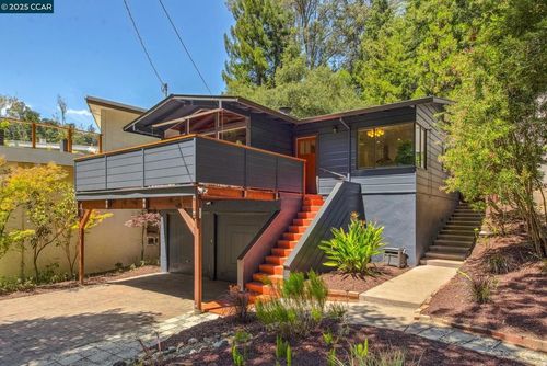 6653 Banning Dr, Oakland, CA, 94611-1501 | Card Image