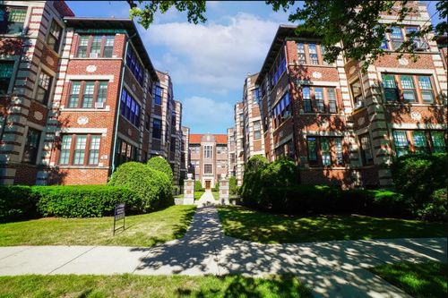 apt-2-108 Keeney St, Evanston, IL, 60202-4738 | Card Image