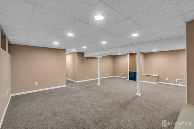 27 Brookside Rd, House other with 3 bedrooms, 3 bathrooms and null parking in Edison NJ | Image 20