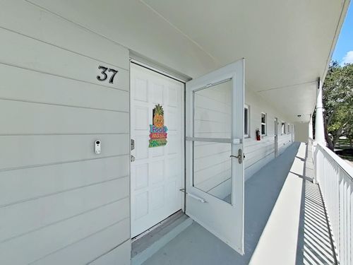 apt-37-2261 Swedish Dr, CLEARWATER, FL, 33763-2610 | Card Image