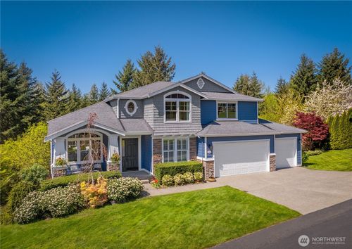 9420 185th Dr Se, Snohomish, WA, 98290-6387 | Card Image