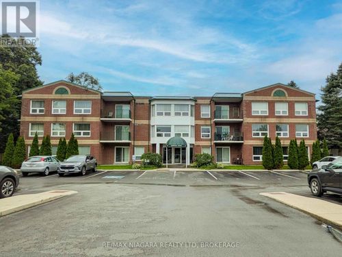 203-6704 Thorold Stone Rd, Niagara Falls, ON, L2J1B3 | Card Image