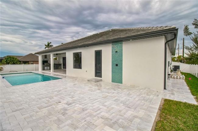 123 Sw 35 Th Ave, House other with 3 bedrooms, 4 bathrooms and null parking in CAPE CORAL FL | Image 4