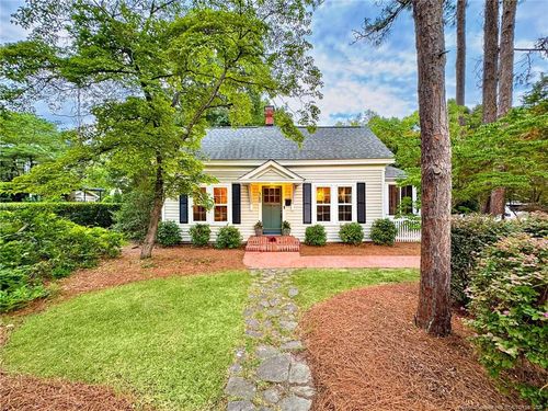 360 S Ashe St, Southern Pines, NC, 28387-6045 | Card Image